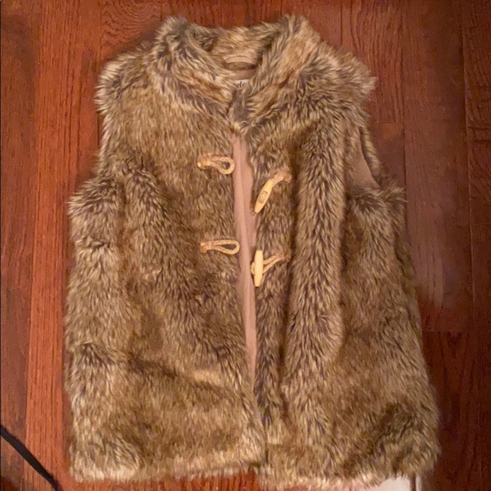 fur vest
